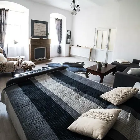 Ultra Apartament