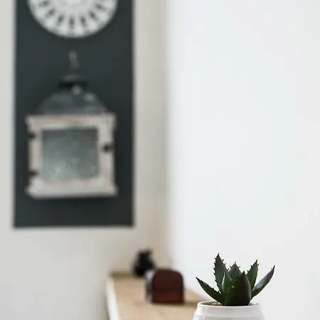 Ultra Apartment *